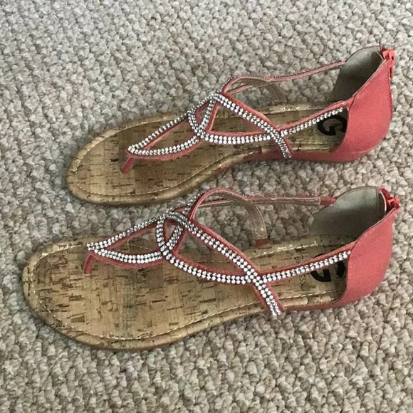 Guess women’s sandal size 8 1/2 - Picture 1 of 8
